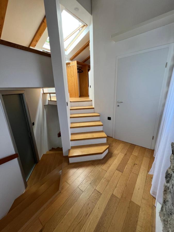 Guesthouse 45 Dutovlje エクステリア 写真