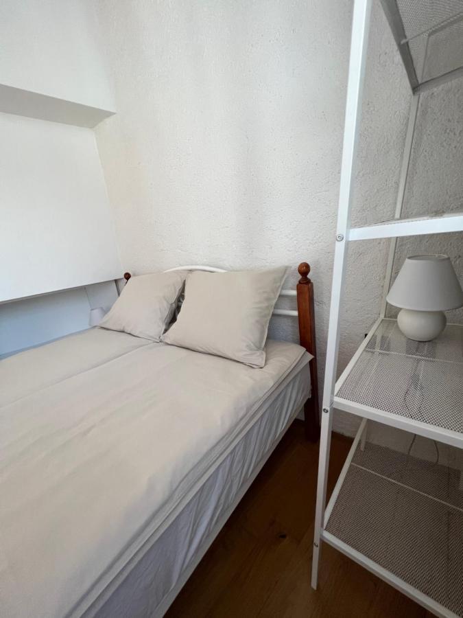 Guesthouse 45 Dutovlje エクステリア 写真